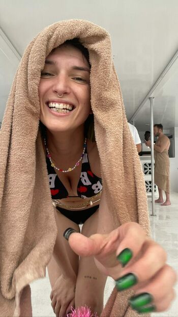 Dani Thorne