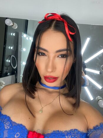 danielaantury