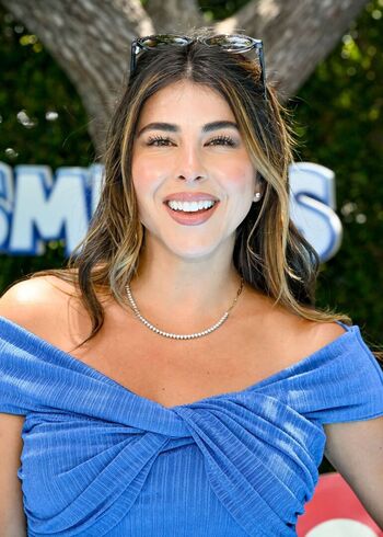 Daniella Monet