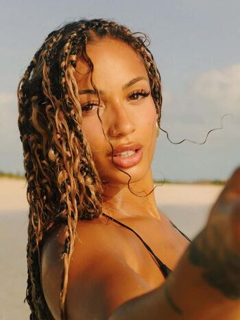 DaniLeigh