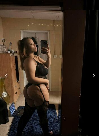 Dee Dee Davis