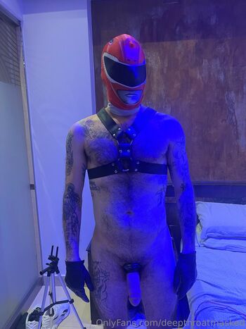 deepthroatmasked