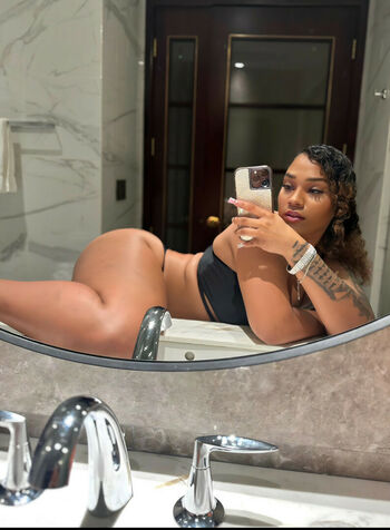 Dej Mercedoz