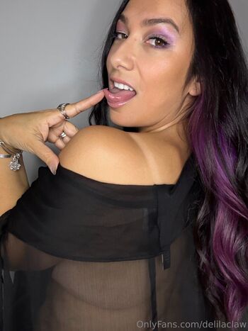 Delila Dez Claw