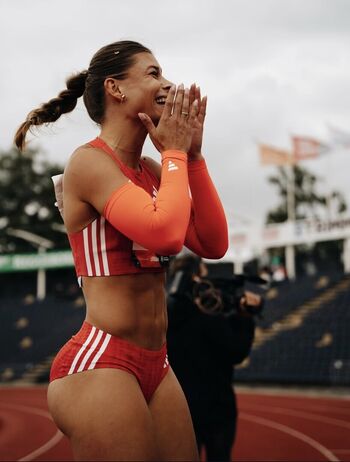 Demi Van Den Wildenberg