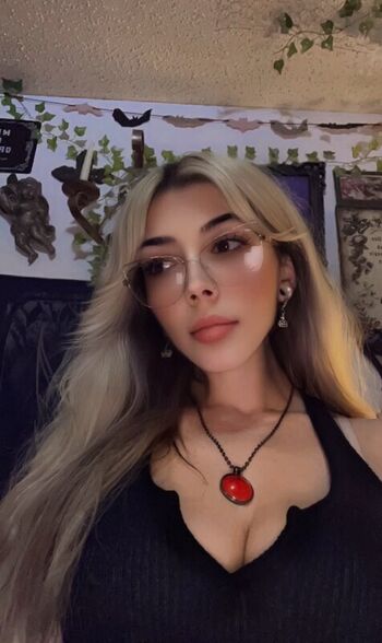 Demonxbae
