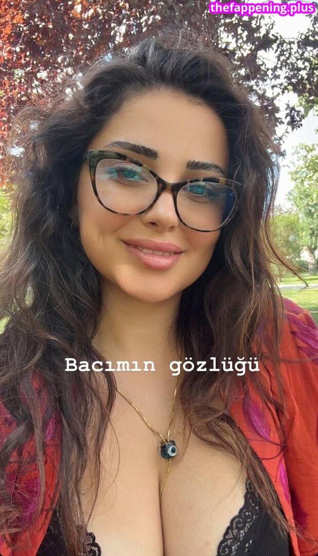 Deniz Bağdaş