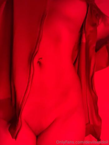 devilsexdoll