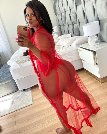 Dineo Moloisane