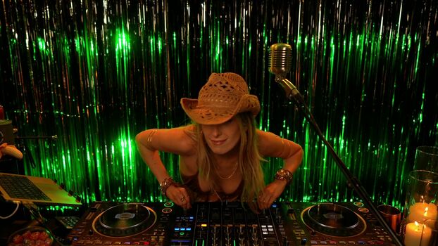 DJMissShelton