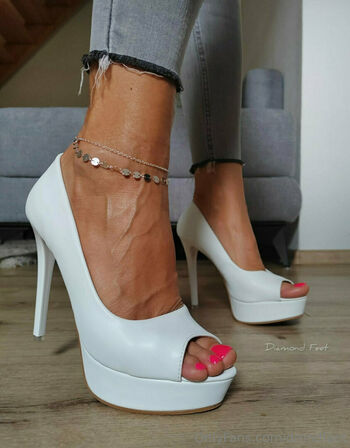 dmndfeet
