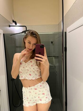 dollynextdoor