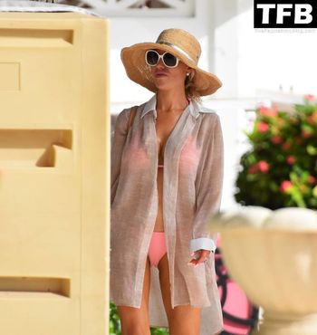 Dorit Kemsley