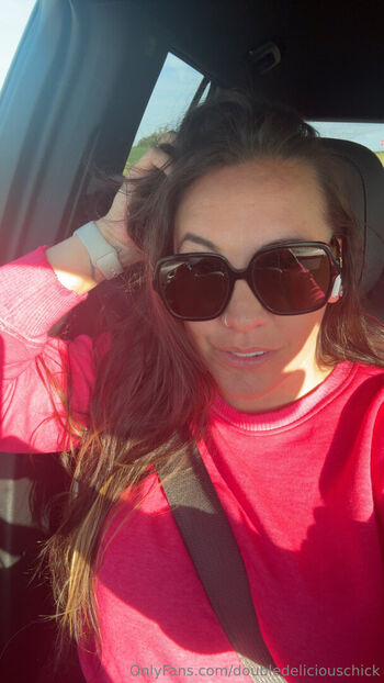 doubledeliciouschick