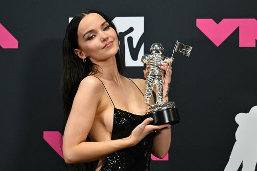 Dove Cameron