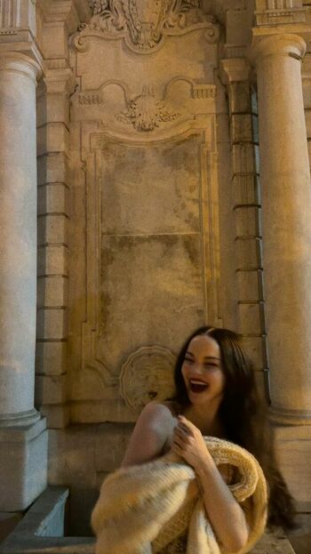 Dove Cameron