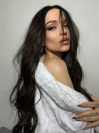 Dove Cameron