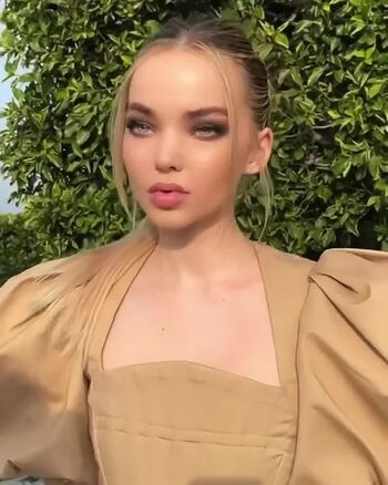 Dove Cameron