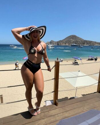 Dr. Colette Larsen