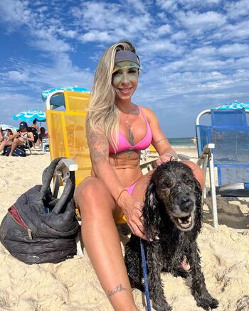 Dra. Thatiane Oliveira