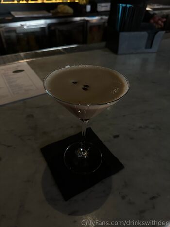 drinkswithdee