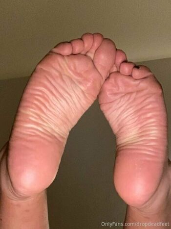 dropdeadfeet
