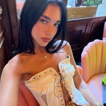 Dua Lipa