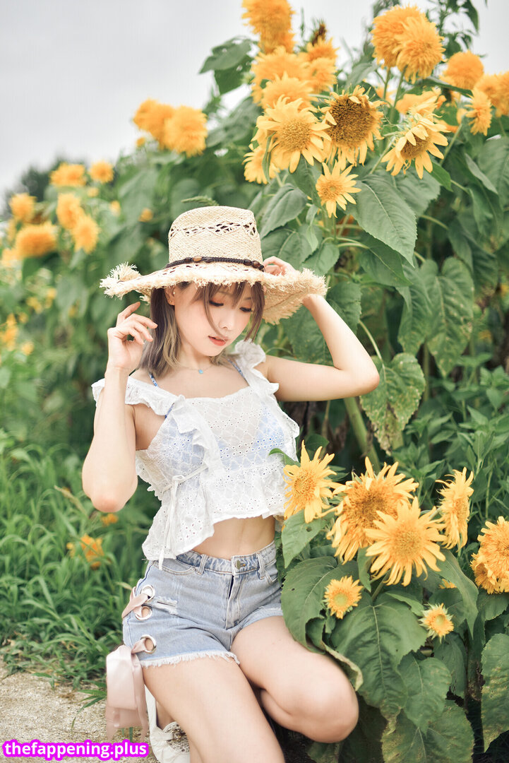 Ely Cosplay / Ely_eee / eeelyeee Фото обнажённых OnlyFans #443