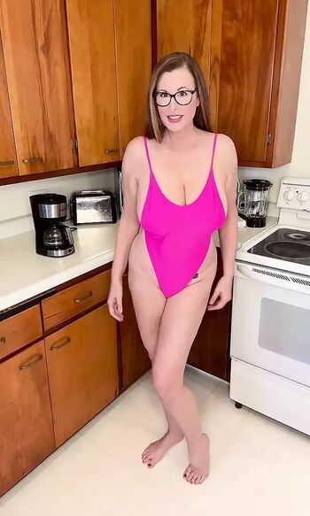 Elaina James