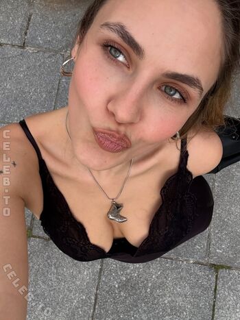 Elena Carrière