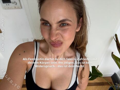 Elena Carrière