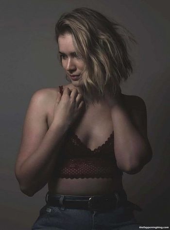 Elizabeth Lail
