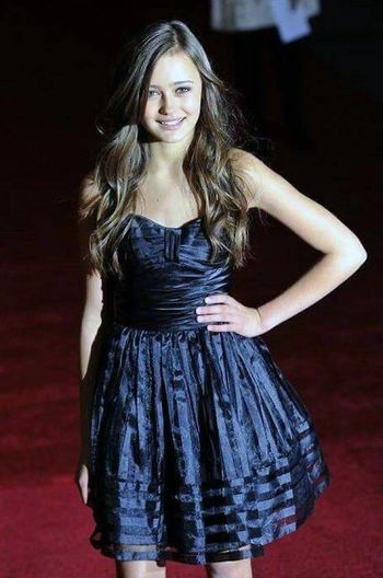 Ella Purnell