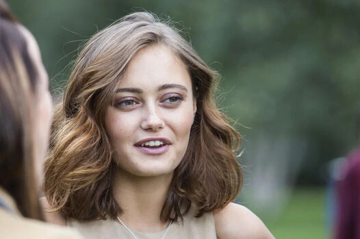 Ella Purnell