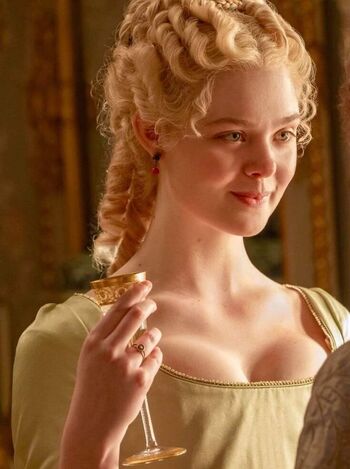 Elle Fanning