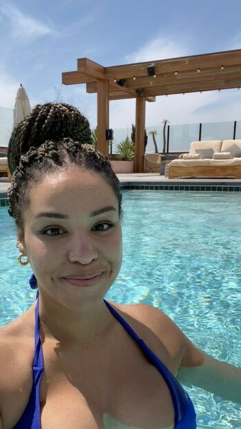 Elle Osili-Wood