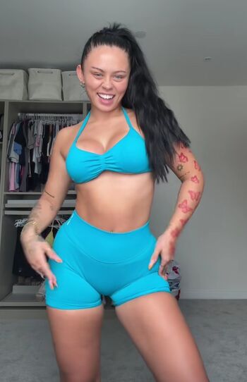 Elley Davies