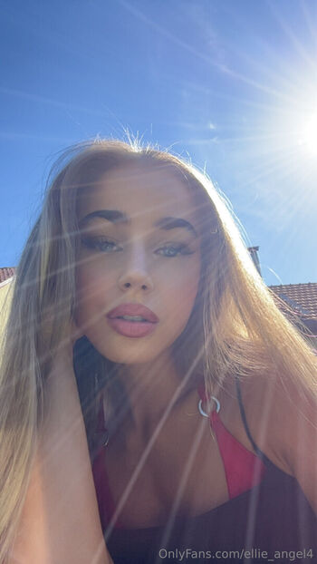 ellie_angel4
