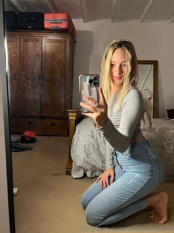 ellieedwardsxo