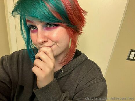 ellieopalfree
