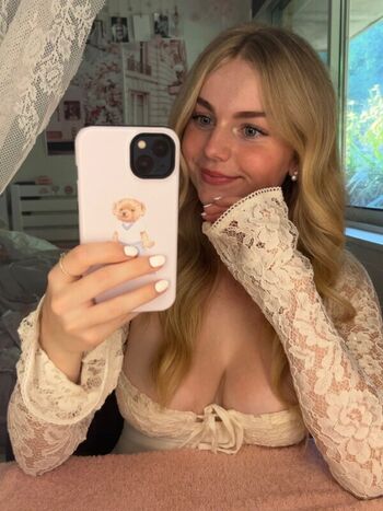 Emi Howard