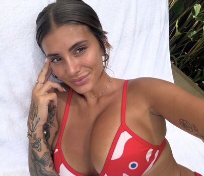 Emiiby