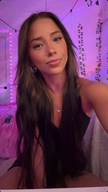 emiliaxgrace