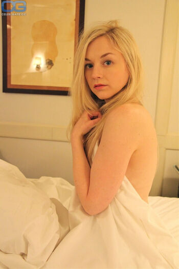 Emily Kinney