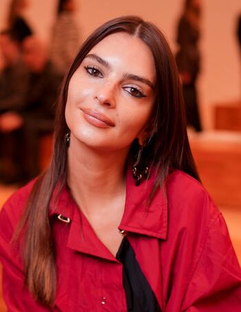 Emily Ratajkowski