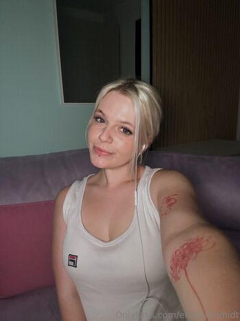 emily.schwarz