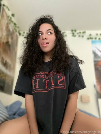 emilyangelxo