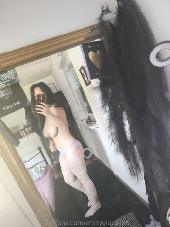 emilyglass696