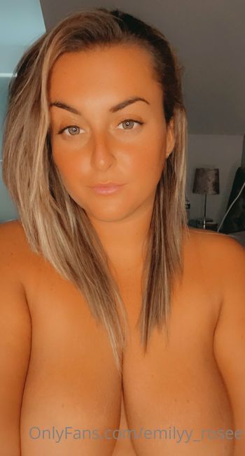 emilyy_rosee