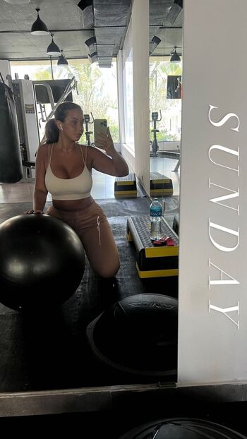 Emina Jahi